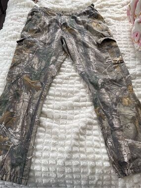 Men's Camo Cargo Pants - Realtree-Style Camouflage